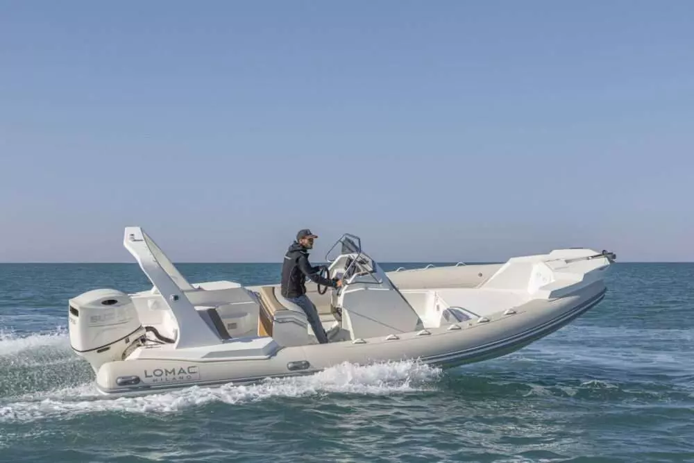 catamaran rental malta