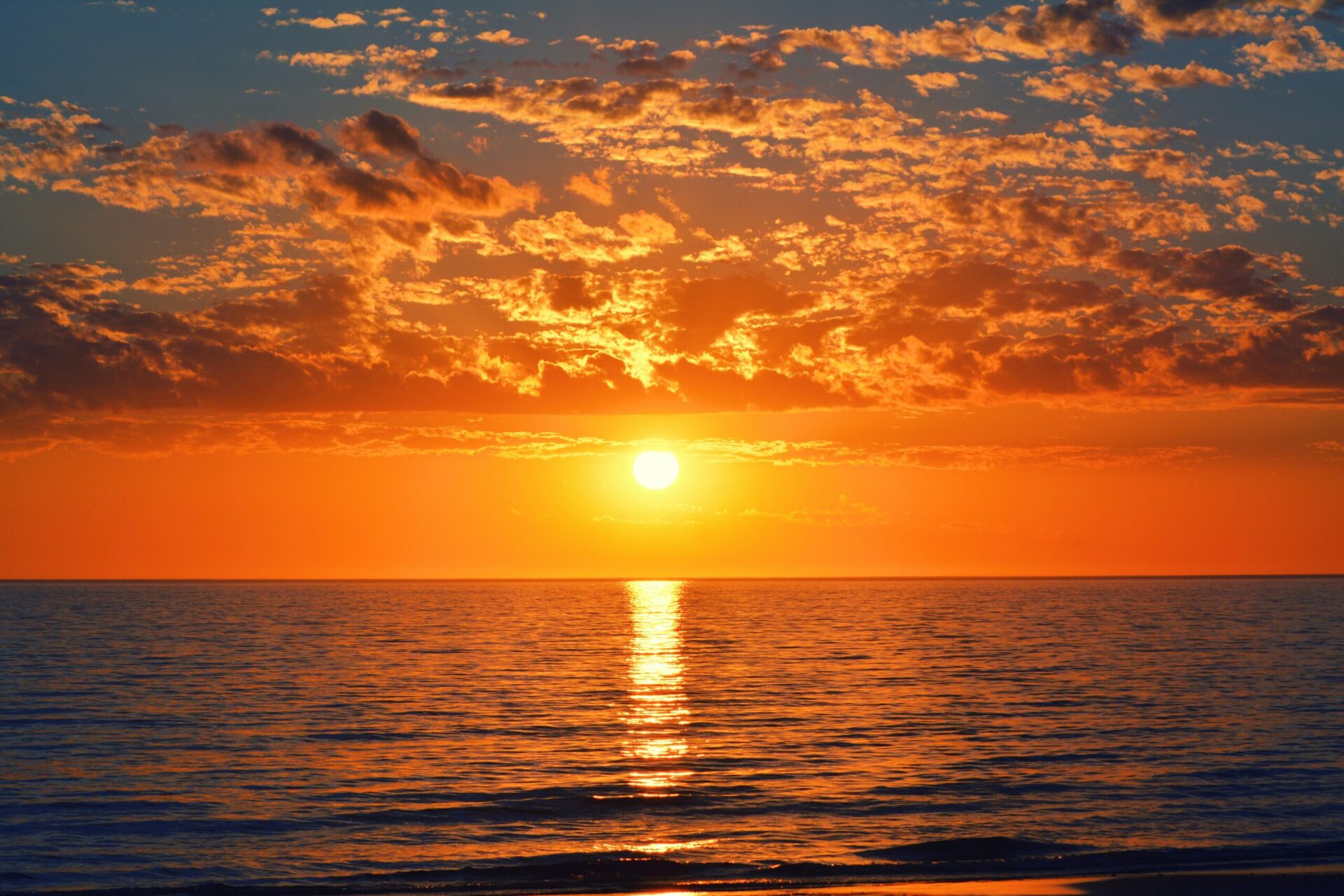 Sunset boat Malta scenic horizon
